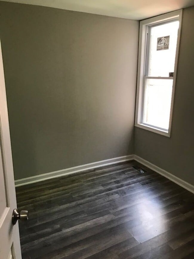 Building Photo - Large West Oak Lane home