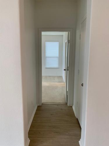 Building Photo - 1170 Lonesome Oak Drive