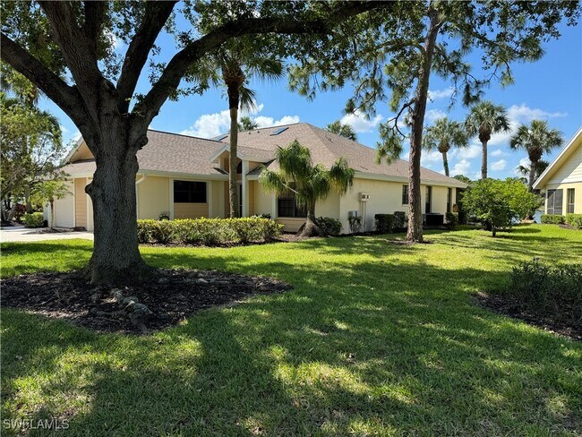 Building Photo - 1334 Park Lake Dr