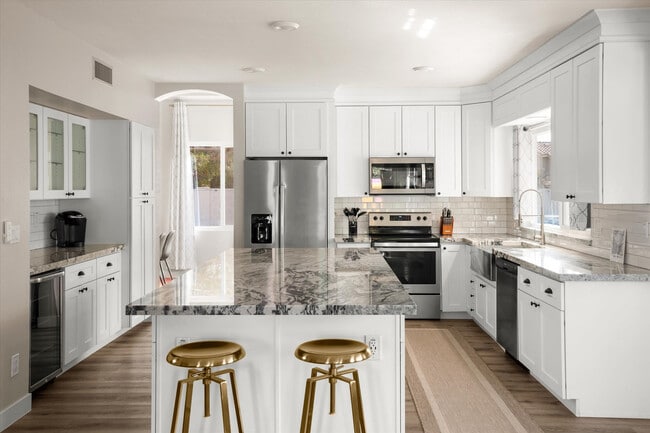 Building Photo - 15232 N 49th St