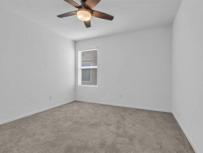 Building Photo - 277 Douglas Hls Dr