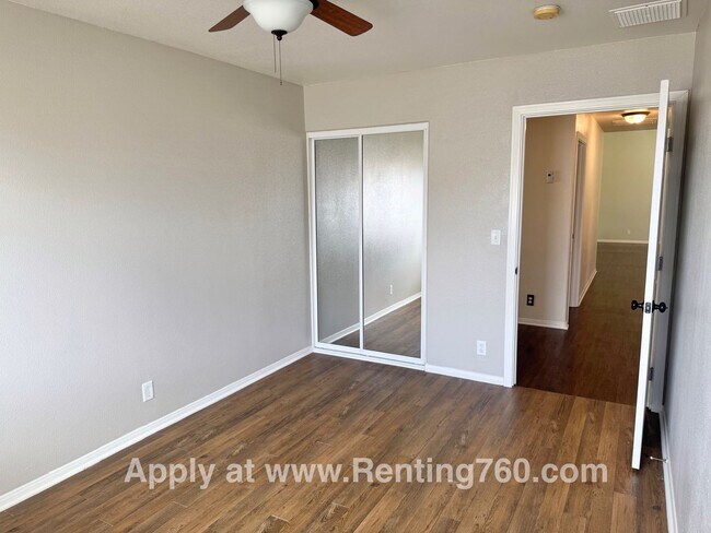 Building Photo - Rare and Spacious 4 Bedroom Indian Cove Home with Solar Panels!