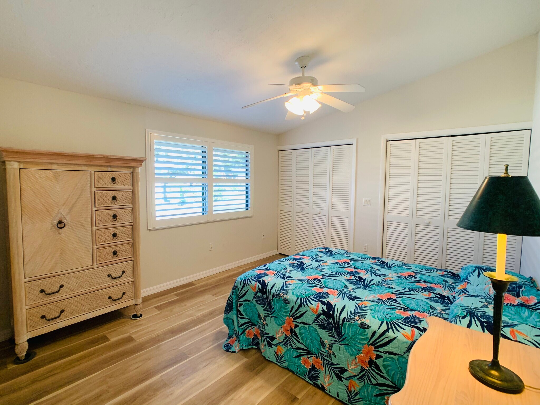 2nd bedroom - 500 Park Blvd S