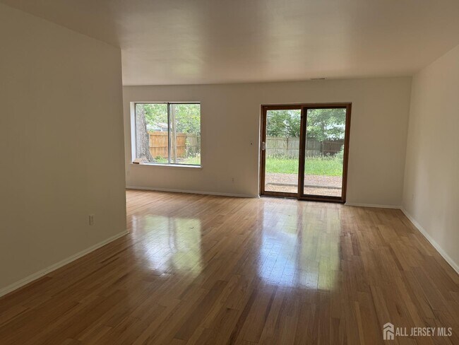 Building Photo - 21 Jeffrey Cir