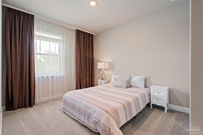 Building Photo - 3552 Pelican Bay Cir