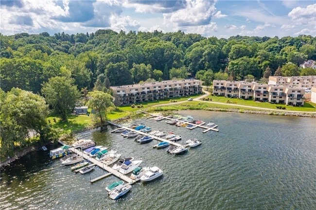 Building Photo - 265 Bay Village Dr