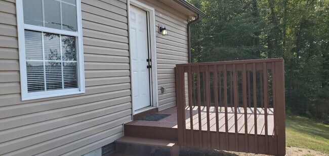 Building Photo - 302 Joel Rd