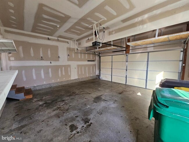 Building Photo - 269 S Marshview Terrace