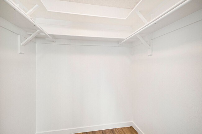 Building Photo - Pecos9881