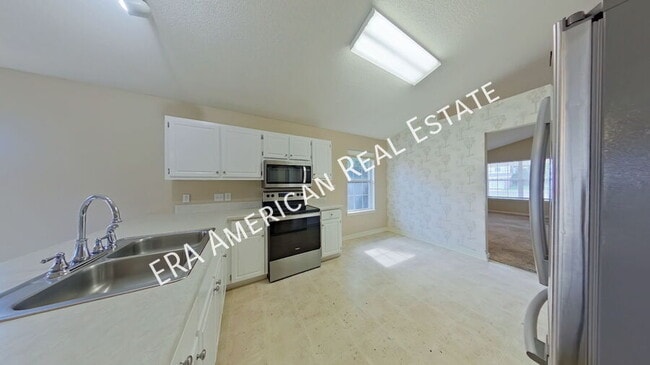 Building Photo - 9725 Leeward Way