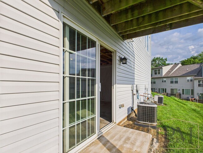 Building Photo - Coming Soon - Spacious 2 Bedroom, 2.5 Bath...