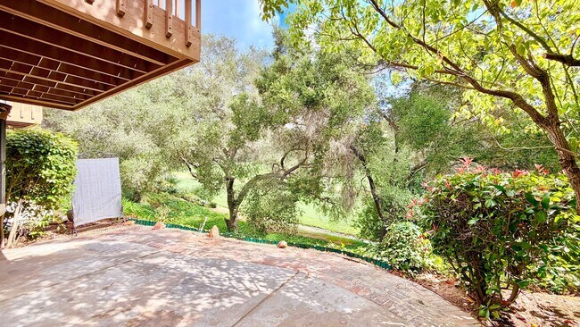 Building Photo - Beautifully Updated Two-Story Townhome on the Pala Mesa Golf Course in Fallbrook!