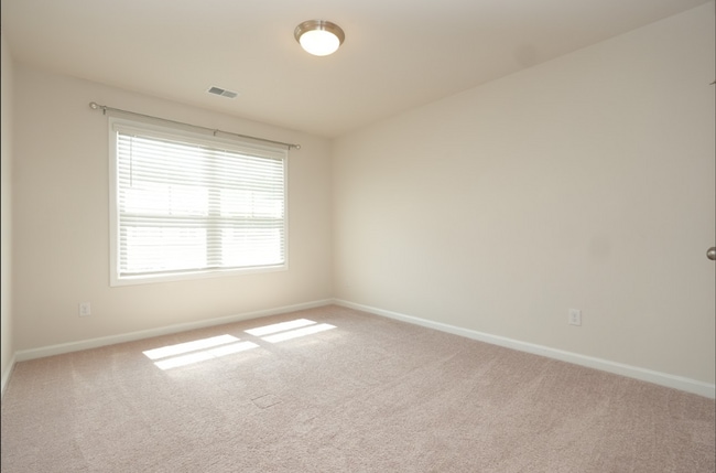 Building Photo - Charming 3-bedroom, 2-bath home!