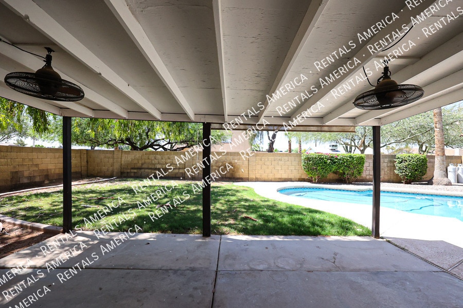 Building Photo - 4611 W Milky Way