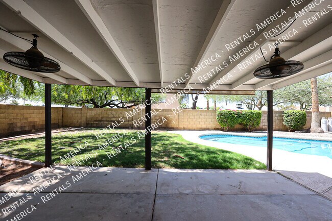 Building Photo - 4611 W Milky Way