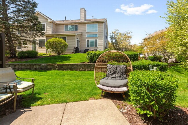 Building Photo - 206 Madison Dr
