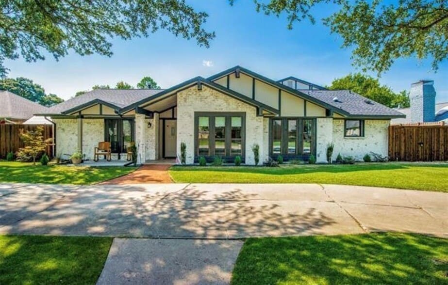 Primary Photo - 3200 Dover Dr