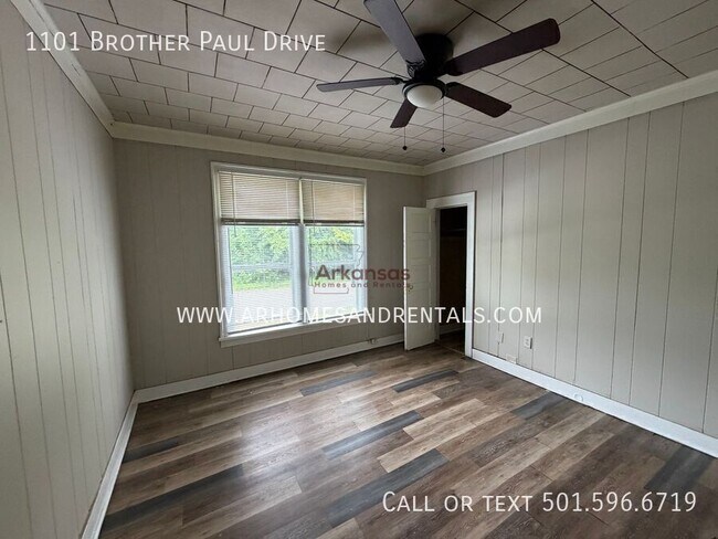 Building Photo - 1101 Brother Paul Dr