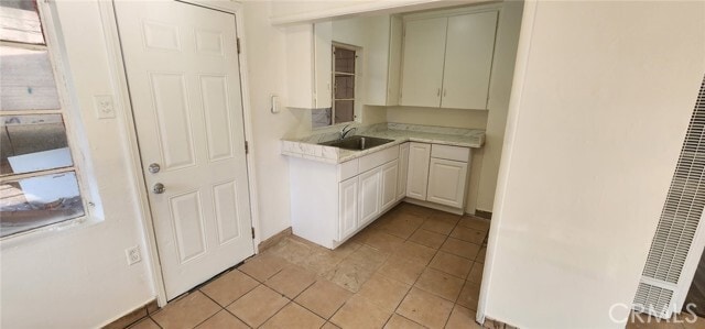 Building Photo - 1143 N Mayfield Ave