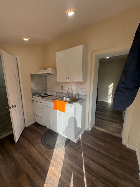 Building Photo - 5712 Arch St