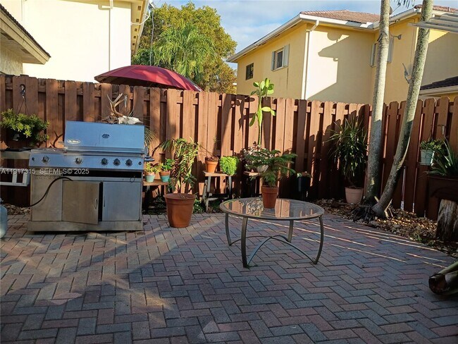 Building Photo - 13274 SW 142nd Terrace