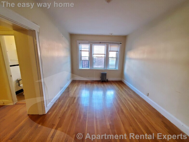 Primary Photo - 12 Wendell St