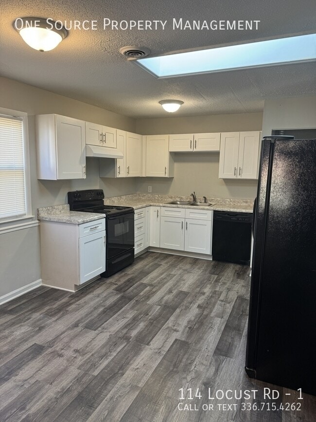 Building Photo - 114 Locust Rd