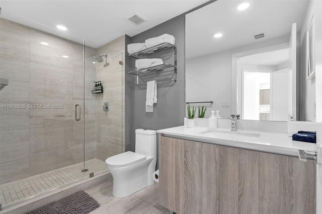 Building Photo - 3900 Biscayne Blvd