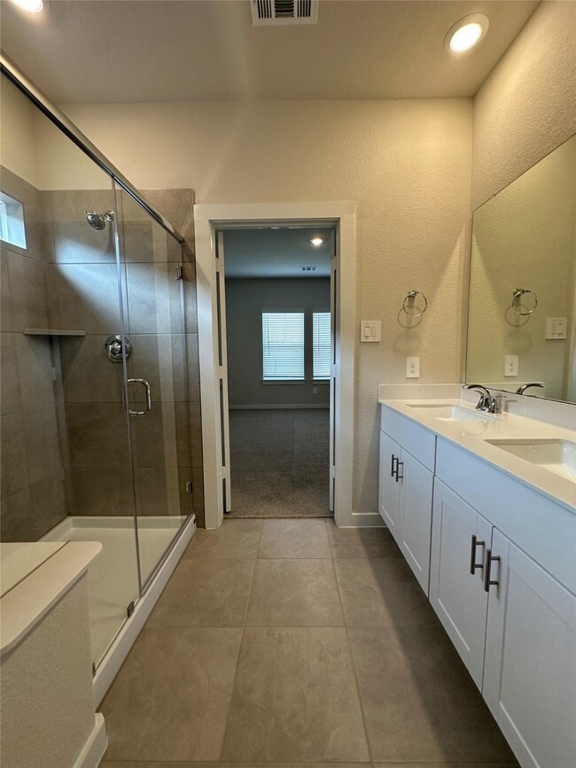 Building Photo - 1908 Velvet Oak Ln