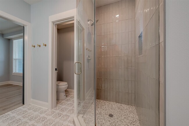 Building Photo - 1110 Ave K Ave