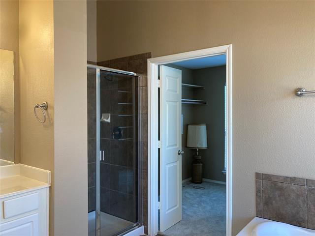 Building Photo - 615 Lone Ridge Way