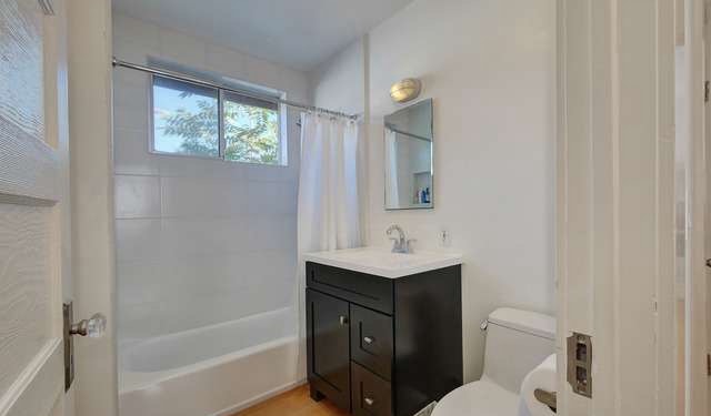 Building Photo - 5529 Raber St