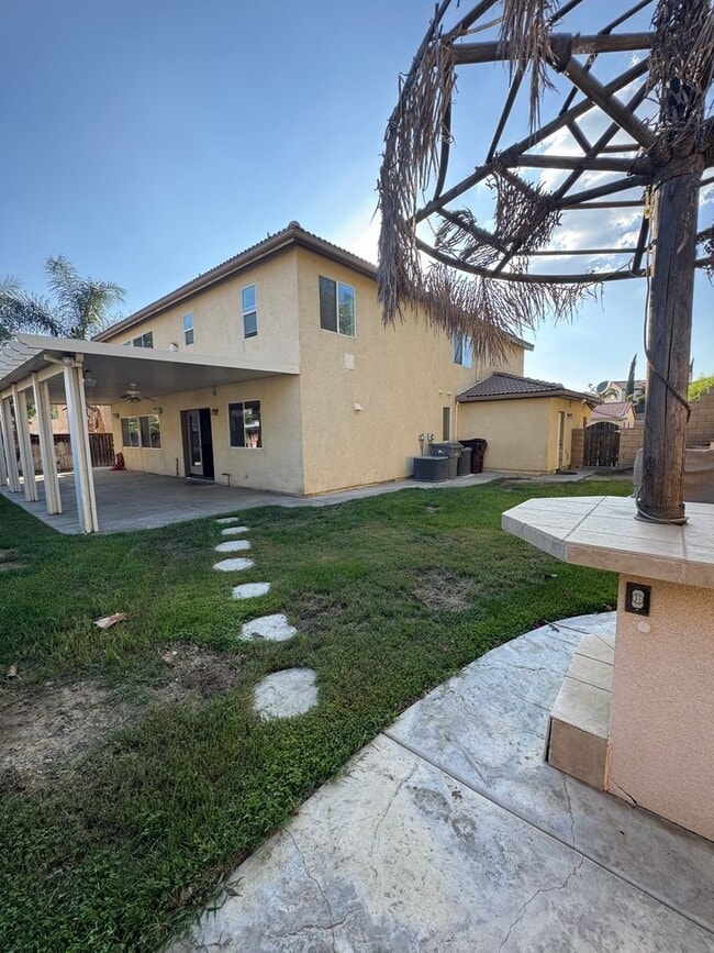 Building Photo - Welcome to Your New Home In Winchester