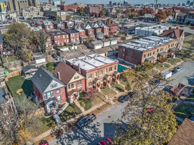 Building Photo - 3625 McRee Ave