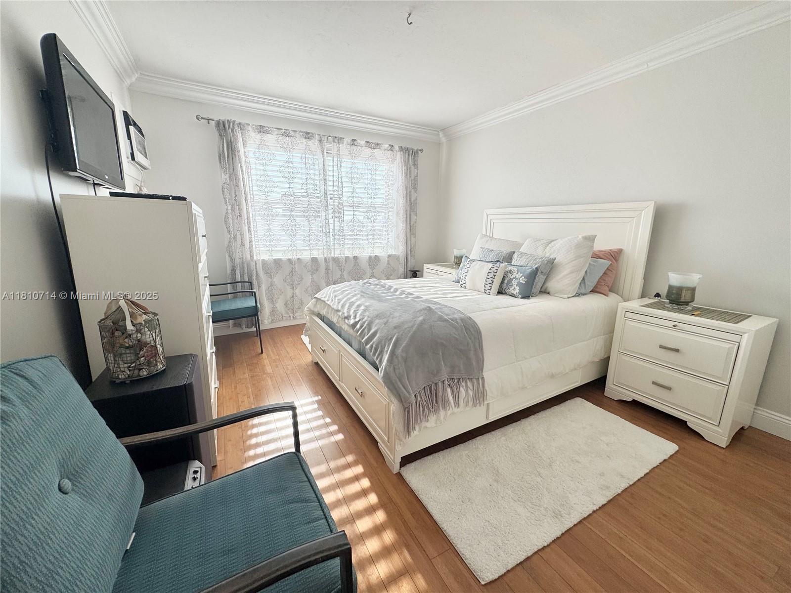 Building Photo - 200 S Birch Rd