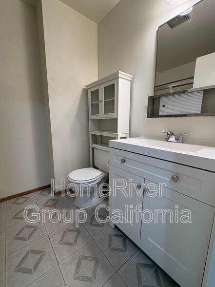 Building Photo - 6325 Seyferth Way