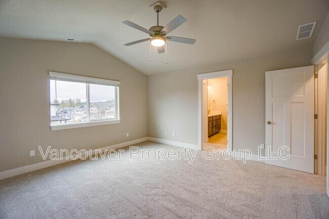 Building Photo - 313 E Caribou Ct