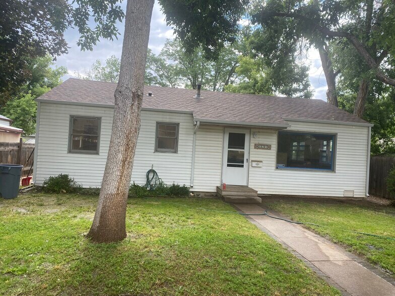Building Photo - 624 Colorado St