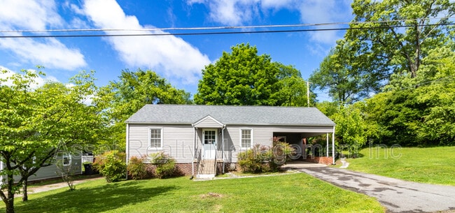 Building Photo - 2313 Brice St