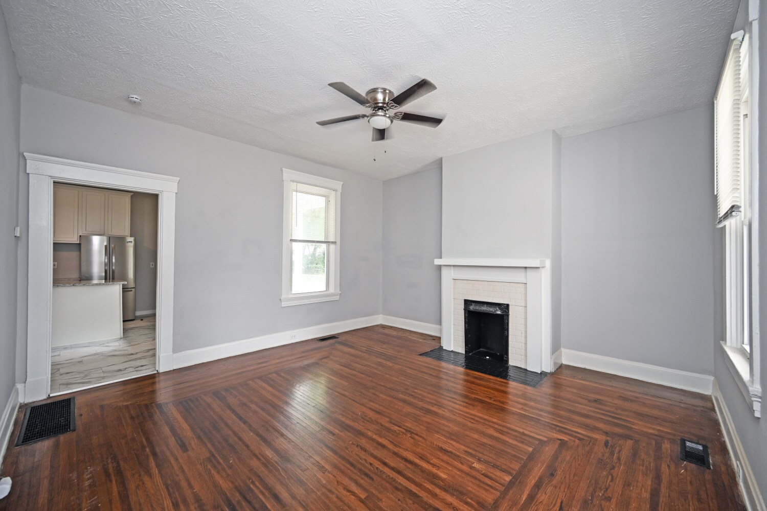 Building Photo - 6116 Conover St