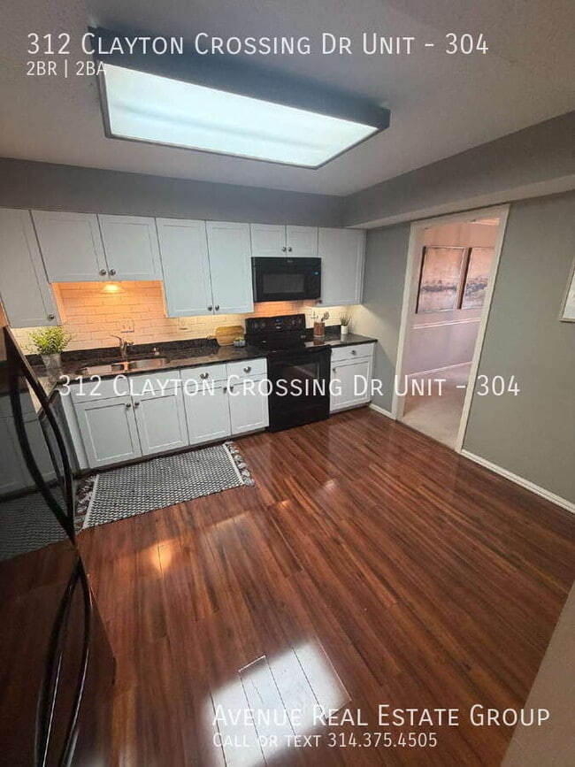 Building Photo - 312 Clayton Xing Dr