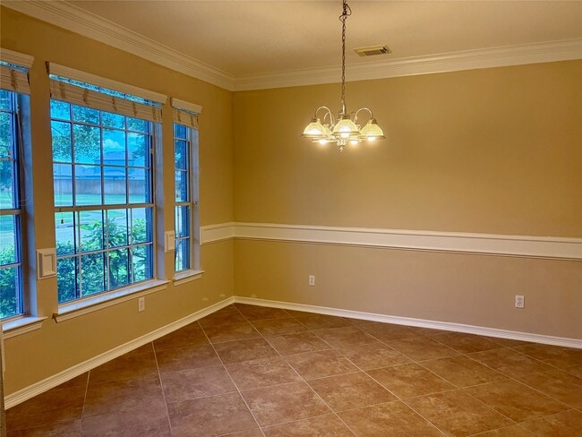 Building Photo - 5607 Eagle Sky Blvd