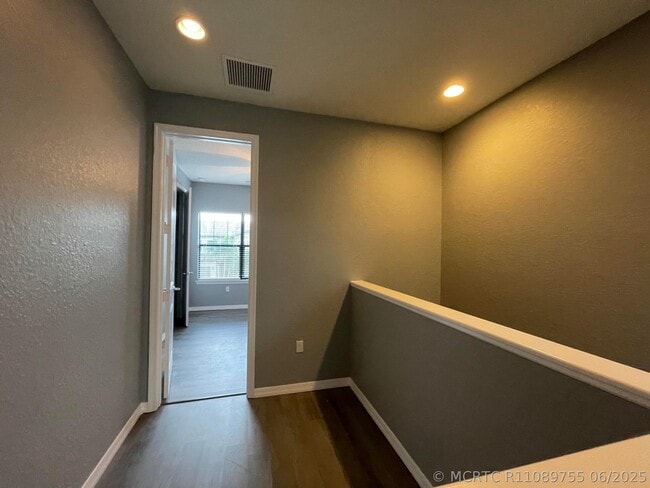 Building Photo - 4516 San Fratello Cir