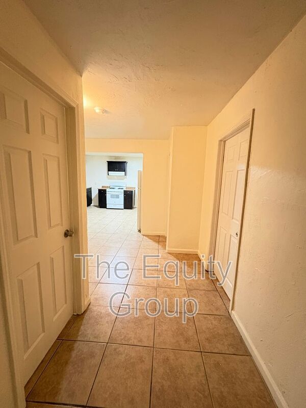 Building Photo - 1265 I St