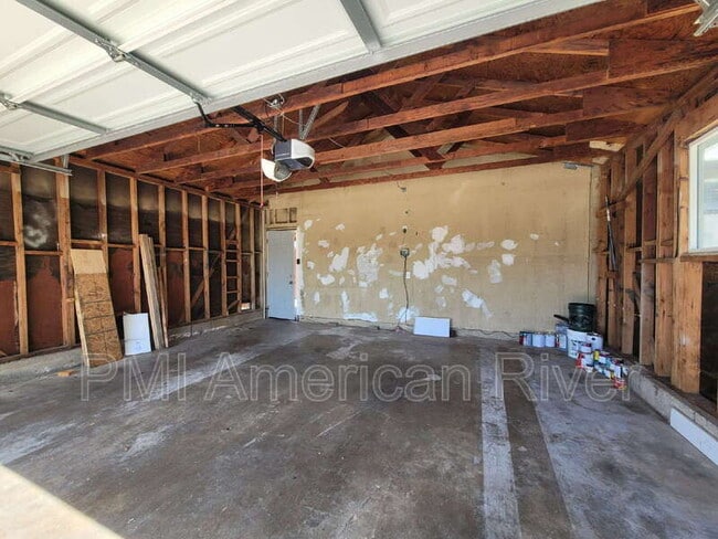 Building Photo - 2621 Cadjew Ave