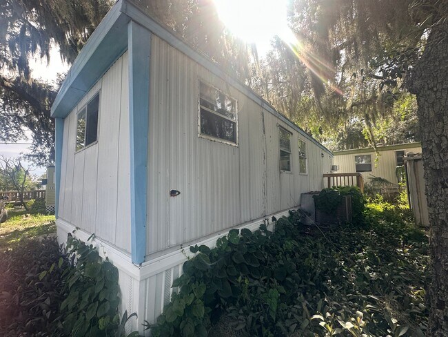 Building Photo - 4 Oleander Cir