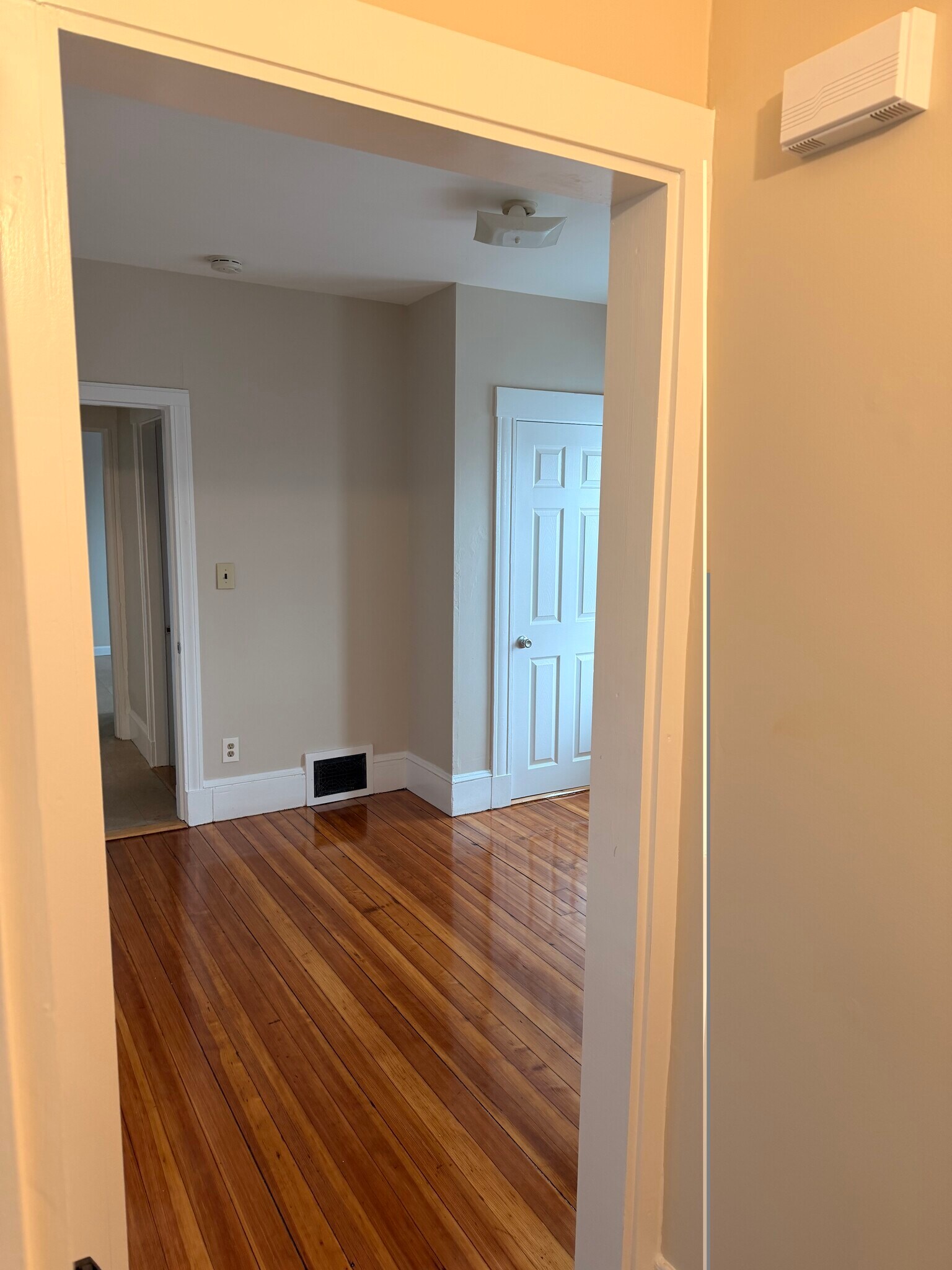 Building Photo - 14 Maine Ave