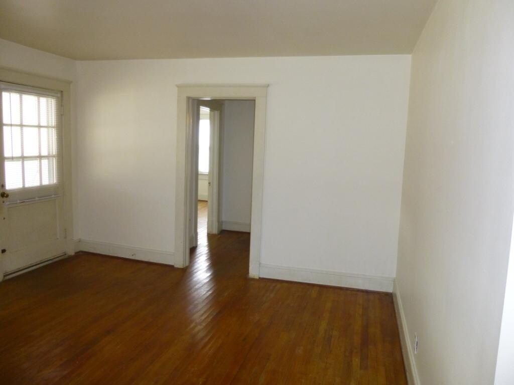 Building Photo - 606 Mac Nair St