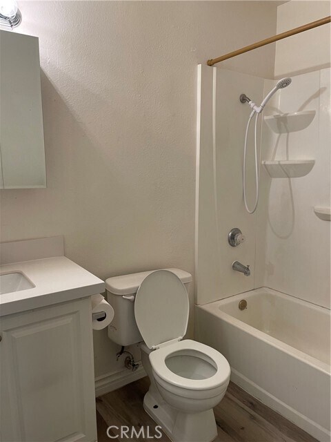 Building Photo - 760 N Adele St