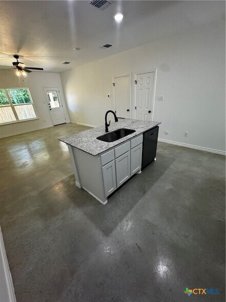 Building Photo - 209 Elbert Ln